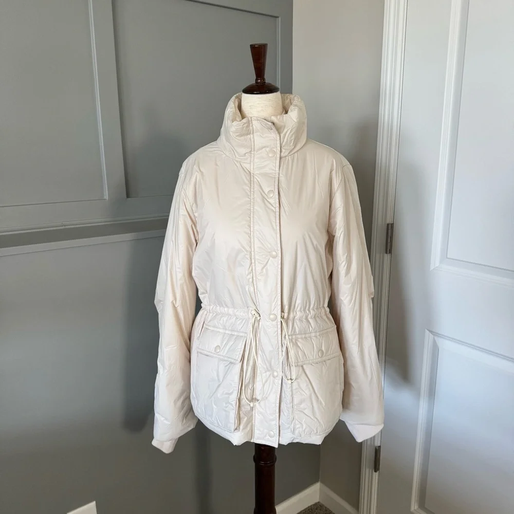 NWT! J. Crew Lightweight cinched-waist Signature Puffer Jacket - Color: Bone